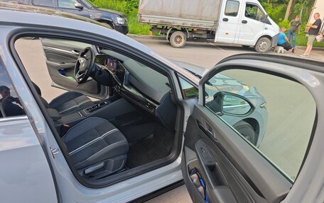 Volkswagen Golf VIII, 2022 год, 2 700 000 рублей, 11 фотография