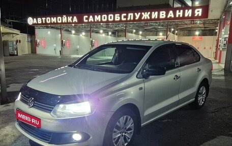 Volkswagen Polo VI (EU Market), 2014 год, 700 000 рублей, 18 фотография