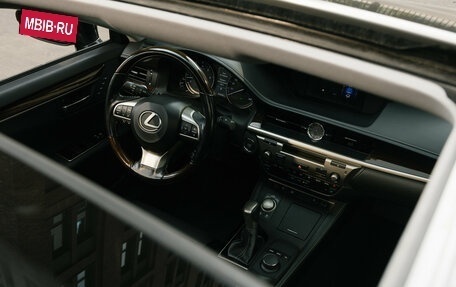 Lexus ES VII, 2015 год, 2 100 000 рублей, 20 фотография