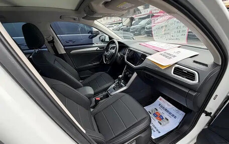 Volkswagen T-Roc I, 2022 год, 1 530 000 рублей, 9 фотография
