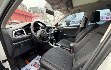 Volkswagen T-Roc I, 2022 год, 1 530 000 рублей, 7 фотография