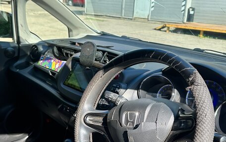 Honda Fit Shuttle I рестайлинг, 2013 год, 600 000 рублей, 12 фотография