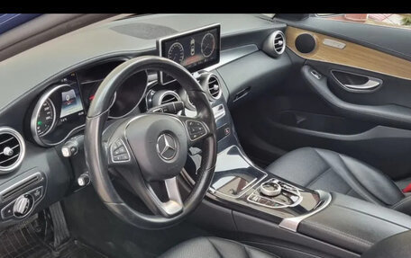 Mercedes-Benz C-Класс, 2017 год, 2 300 000 рублей, 9 фотография