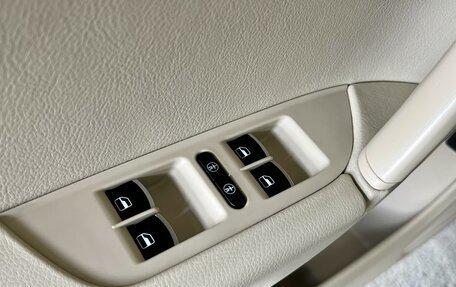 Volkswagen Touareg III, 2011 год, 1 819 000 рублей, 16 фотография