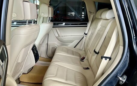Volkswagen Touareg III, 2011 год, 1 819 000 рублей, 14 фотография