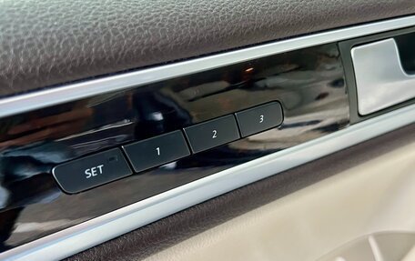 Volkswagen Touareg III, 2011 год, 1 819 000 рублей, 18 фотография