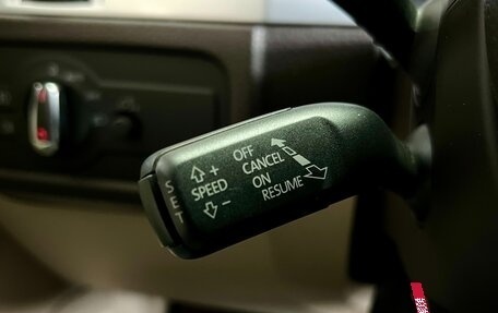 Volkswagen Touareg III, 2011 год, 1 819 000 рублей, 26 фотография