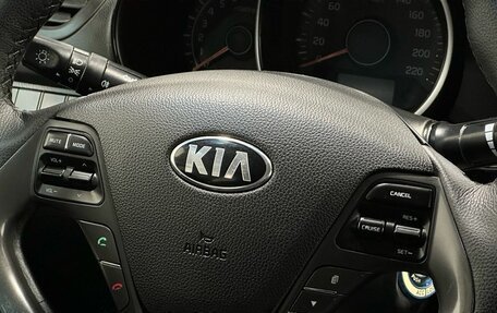 KIA Rio III рестайлинг, 2016 год, 889 900 рублей, 13 фотография