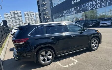 Toyota Highlander III, 2019 год, 3 899 000 рублей, 5 фотография