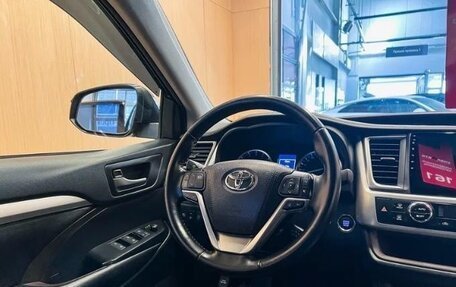 Toyota Highlander III, 2019 год, 3 899 000 рублей, 12 фотография