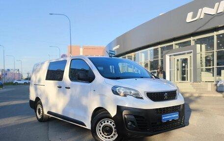 Peugeot Expert, 2018 год, 1 897 000 рублей, 3 фотография