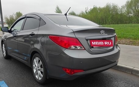 Hyundai Solaris II рестайлинг, 2015 год, 1 070 000 рублей, 5 фотография