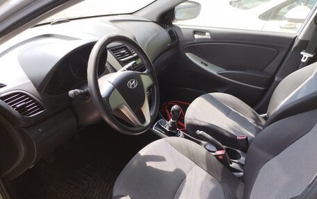 Hyundai Solaris II рестайлинг, 2014 год, 650 000 рублей, 6 фотография