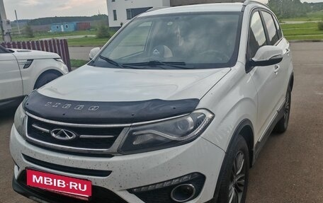 Chery Tiggo 5 I рестайлинг, 2016 год, 1 000 000 рублей, 2 фотография