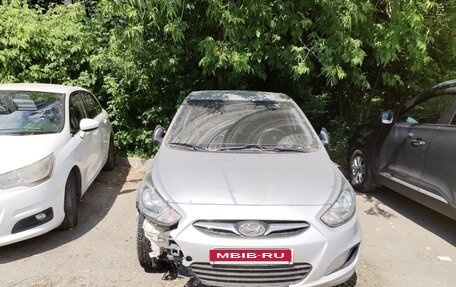 Hyundai Solaris II рестайлинг, 2014 год, 650 000 рублей, 3 фотография