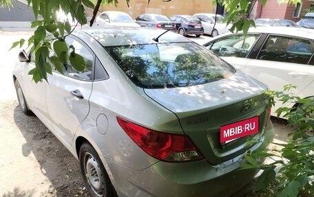 Hyundai Solaris II рестайлинг, 2014 год, 650 000 рублей, 2 фотография