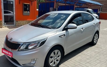 KIA Rio III рестайлинг, 2014 год, 1 300 000 рублей, 3 фотография