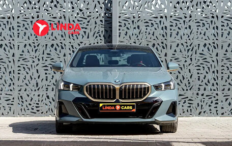 BMW 5 серия, 2025 год, 5 750 000 рублей, 2 фотография