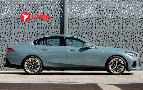 BMW 5 серия, 2025 год, 5 750 000 рублей, 5 фотография