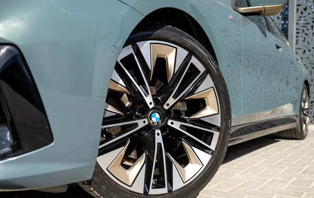 BMW 5 серия, 2025 год, 5 750 000 рублей, 9 фотография