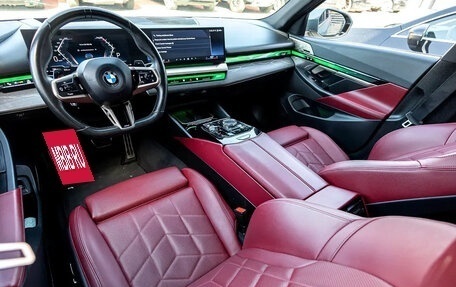 BMW 5 серия, 2025 год, 5 750 000 рублей, 14 фотография