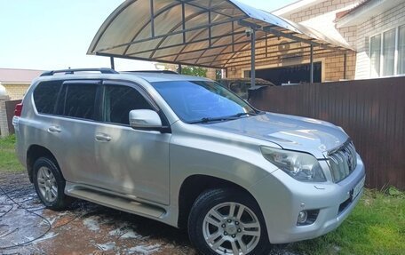 Toyota Land Cruiser Prado 150 рестайлинг 2, 2010 год, 2 300 000 рублей, 1 фотография