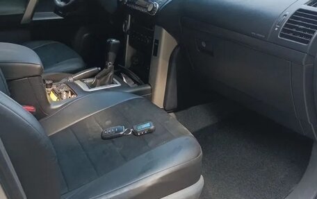 Toyota Land Cruiser Prado 150 рестайлинг 2, 2010 год, 2 300 000 рублей, 7 фотография