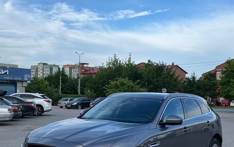 Jaguar F-Pace, 2020 год, 3 300 000 рублей, 2 фотография