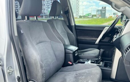 Toyota Land Cruiser Prado 150 рестайлинг 2, 2010 год, 2 070 000 рублей, 11 фотография