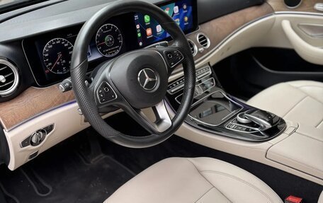 Mercedes-Benz E-Класс, 2016 год, 3 300 000 рублей, 4 фотография