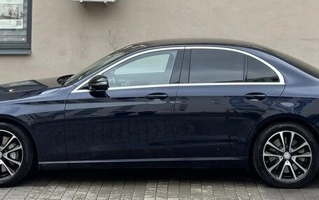 Mercedes-Benz E-Класс, 2016 год, 3 300 000 рублей, 12 фотография