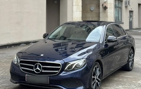 Mercedes-Benz E-Класс, 2016 год, 3 300 000 рублей, 21 фотография