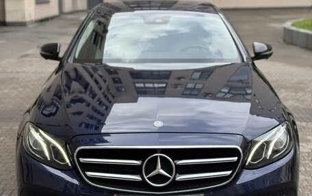 Mercedes-Benz E-Класс, 2016 год, 3 300 000 рублей, 19 фотография