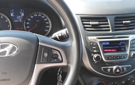 Hyundai Solaris II рестайлинг, 2015 год, 750 000 рублей, 7 фотография