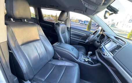 Toyota Highlander III, 2019 год, 3 600 000 рублей, 8 фотография