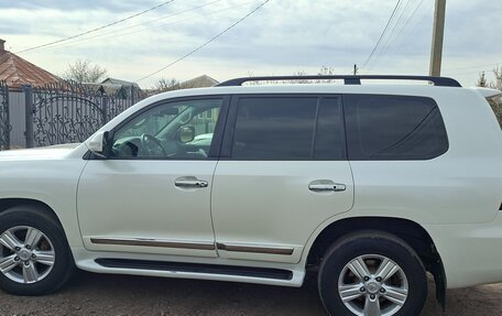 Toyota Land Cruiser 200, 2015 год, 4 000 000 рублей, 2 фотография