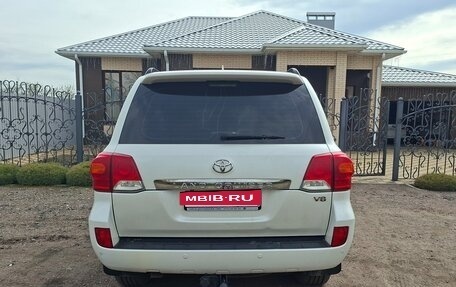 Toyota Land Cruiser 200, 2015 год, 4 000 000 рублей, 4 фотография