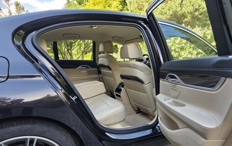 BMW 7 серия, 2016 год, 3 000 000 рублей, 3 фотография