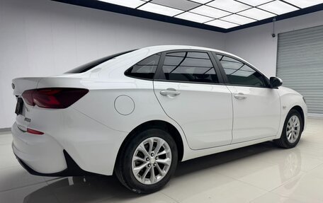 Chevrolet Monza, 2023 год, 1 475 000 рублей, 4 фотография