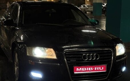 Audi A8, 2004 год, 850 000 рублей, 1 фотография
