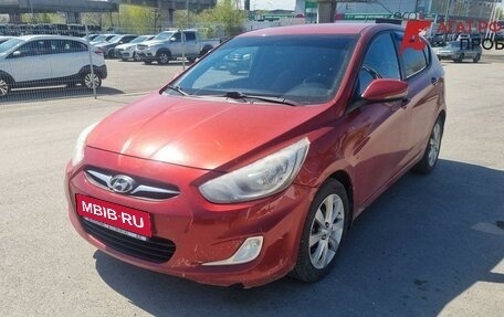 Hyundai Solaris II рестайлинг, 2012 год, 899 000 рублей, 1 фотография
