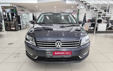 Volkswagen Passat B7, 2012 год, 1 250 000 рублей, 2 фотография