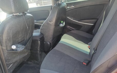 Hyundai Solaris II рестайлинг, 2012 год, 899 000 рублей, 17 фотография
