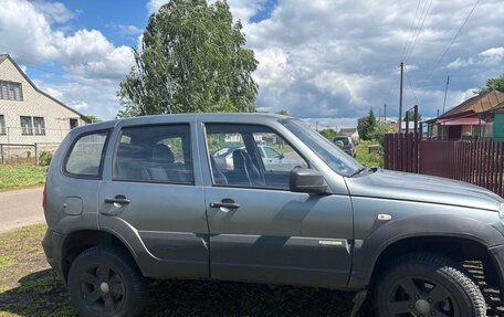 Chevrolet Niva I рестайлинг, 2013 год, 550 000 рублей, 1 фотография