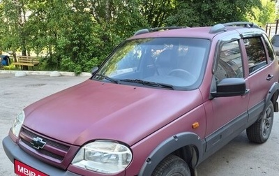 Chevrolet Niva I рестайлинг, 2004 год, 350 000 рублей, 1 фотография