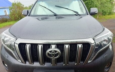 Toyota Land Cruiser Prado 150 рестайлинг 2, 2015 год, 3 490 000 рублей, 3 фотография