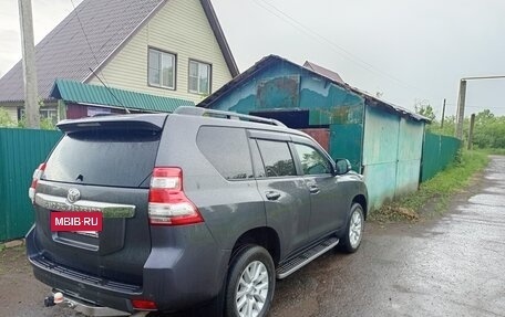 Toyota Land Cruiser Prado 150 рестайлинг 2, 2015 год, 3 490 000 рублей, 5 фотография