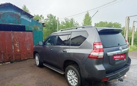 Toyota Land Cruiser Prado 150 рестайлинг 2, 2015 год, 3 490 000 рублей, 7 фотография