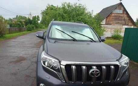 Toyota Land Cruiser Prado 150 рестайлинг 2, 2015 год, 3 490 000 рублей, 2 фотография