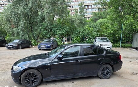 BMW 3 серия, 2011 год, 720 000 рублей, 9 фотография